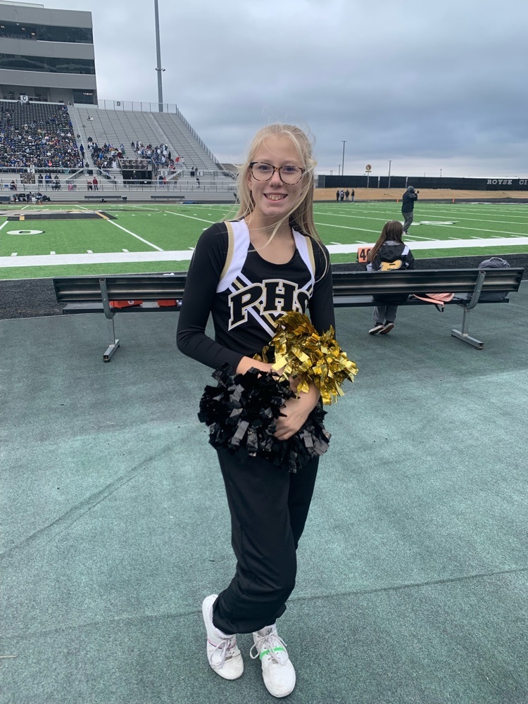Congratulations to our Varsity Cheerleader of the week, Gracie Zhanel!🖤💛📣